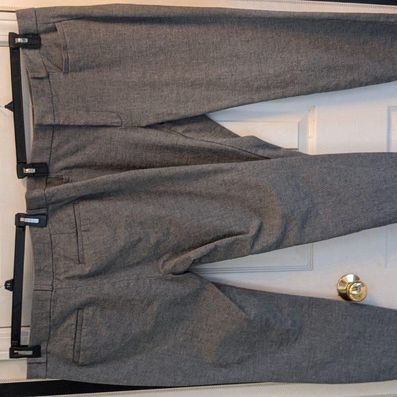 Banana Republic Sloan cut Gray Women's Size 12 Dress Pants - Picture 3 of 3